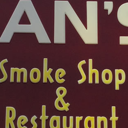 Jan's Smoke & Craft Shop II