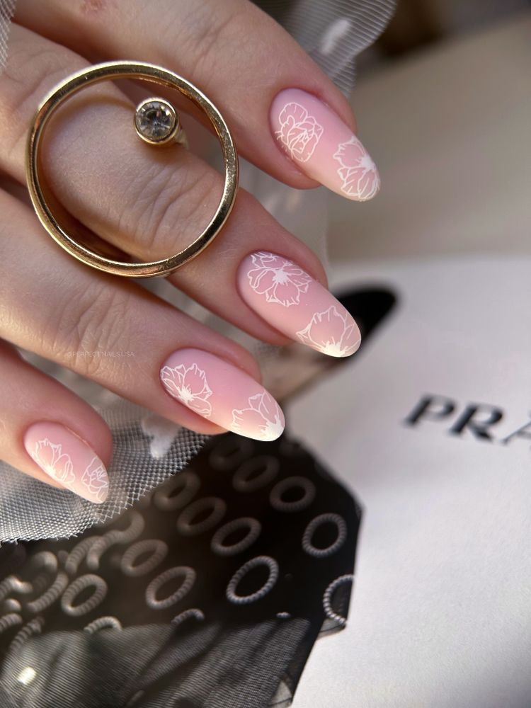Perfect Manicure Logo