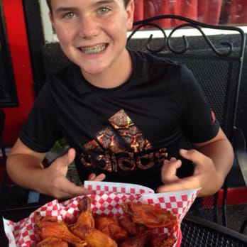 Cruiser's Cafe 66 - Hot wings! - American Near Me - Williams, Arizona