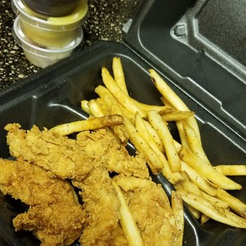 Cotton Patch Cafe - Chicken Fried Tenders Basket with French Fries (Ranch, Honey Mustard and BBQ dipping sauces) - American Near Me - Round Rock, Texas