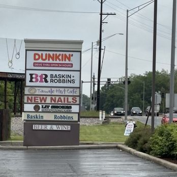 Lit Smokes - Street Sign - Tobacco Shops Near Me - Riverside, Illinois