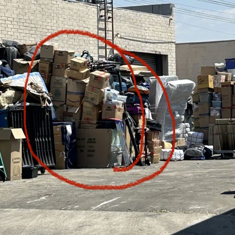 I Relocate You - forced to pay almost $18k for this. So many things destroyed, boxes filled with bugs, missing boxes, received items that aren't ours. - Movers Near Me