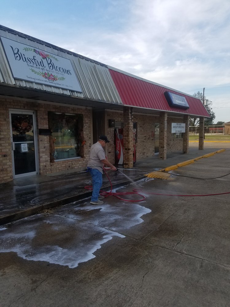 Slide of Acadiana Hydro Kleen