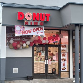 Donut King Hawaii - Next to the other eateries. - Donuts Near Me - Kaneohe, Hawaii Donut King Hawaii - Next to the other eateries. - Donuts Near Me - Kaneohe, Hawaii