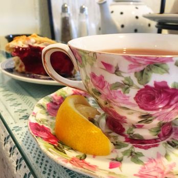 Robinsons Tea Room - Desserts Near Me - Stony Brook, New York