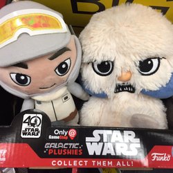 Gamestop - SW plushies