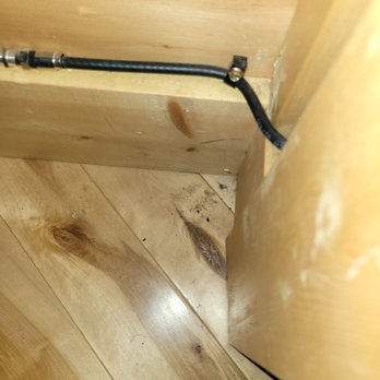 Cabins USA - Rat droppings (Tip Top Cabin) - Vacation Rentals Near Me - Sevierville, Tennessee Cabins USA - Rat droppings (Tip Top Cabin) - Vacation Rentals Near Me - Sevierville, Tennessee