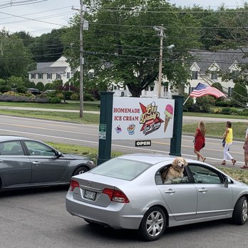 Big Daddy's Ice Cream - Sign - Ice Cream & Frozen Yogurt Near Me - Wells, Maine