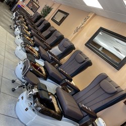 Spa Nails & Waxing - New spa chairs