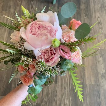 Knapp Flower Shop - This is what Knapp produced for us in a huge rush. - Florists Near Me - Galveston, Texas