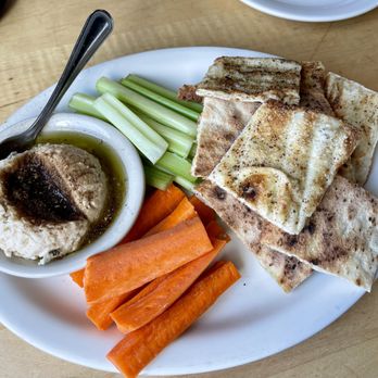 Cushnoc Brewing - Herb Cannellini Spread - Breweries Near Me - Augusta, Maine
