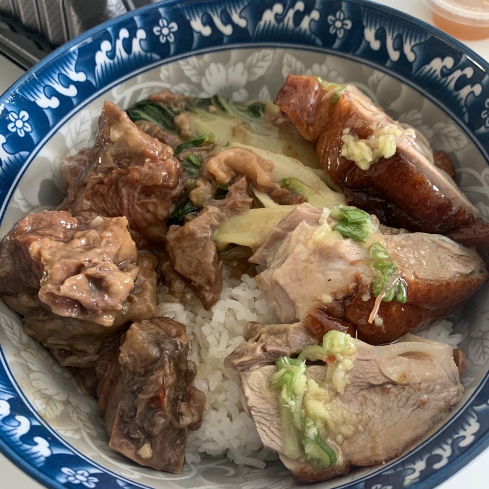 Tasty Box - Beef stew to the left and roast duck with their ginger sauce to the right. Excuse my ugly photography skills - Cantonese Near Me - Diamond Bar, California Tasty Box - Beef stew to the left and roast duck with their ginger sauce to the right. Excuse my ugly photography skills - Cantonese Near Me - Diamond Bar, California