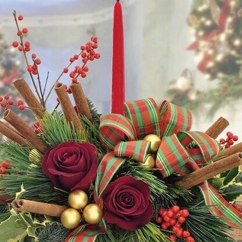 Genes Frederick Florist & Gift Baskets - Holiday table centerpiece - Florists Near Me - Frederick , Maryland