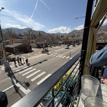Rooftop Tavern - Pubs Near Me - Morrison, Colorado