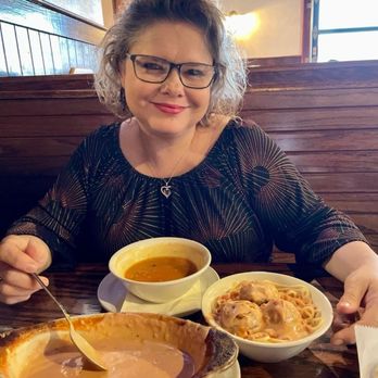 Milano’s Italian Grill - Friends - Italian Near Me - West Monroe, Louisiana