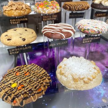 Midnight Cookies and Cream - Desserts Near Me - Miami, Florida Midnight Cookies and Cream - Desserts Near Me - Miami, Florida