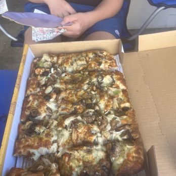 Wowmia Pizza  - E-Roni ChickMe Family Size - Pizza Near Me - San Jose, California