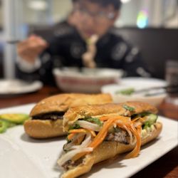 New York Pho House - Beef bahn mi