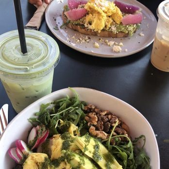 Everyday Eatery - Avo Toast - Cafes Near Me - Irvine, California