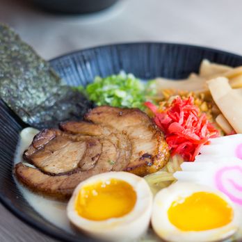 Aki Sushi - Sushi Bars Near Me - Kennewick, Washington