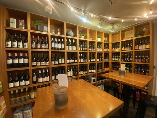 DeLaurenti Food & Wine by null