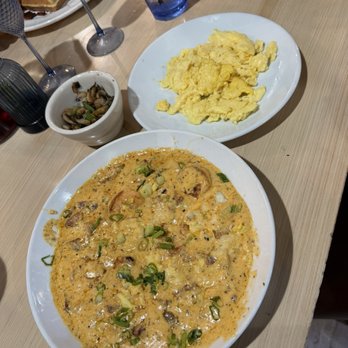 Honeybear Cafe - Shrimp & Grits - Breakfast & Brunch Near Me - Chicago, Illinois