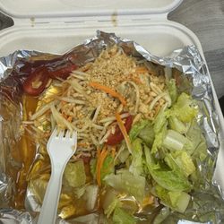 Fish Market Waimea Poke and Thai Food - Papaya salad