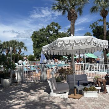 SkyBeach Resort - Hotels Near Me - St. Petersburg, Florida SkyBeach Resort - Hotels Near Me - St. Petersburg, Florida