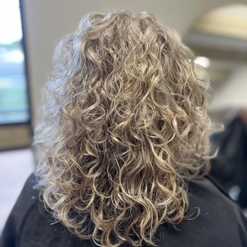 Salon Fibre - Grey Blending & Curly Cut - Hair Stylists Near Me