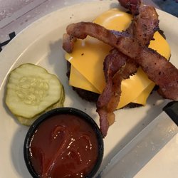 McDuff's Eatery & Pub - Cheeseburger without bun