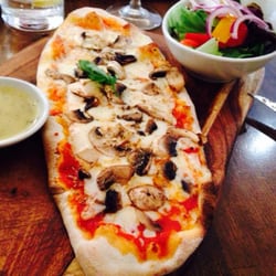 Prezzo - Light margarita pizza with mushrooms