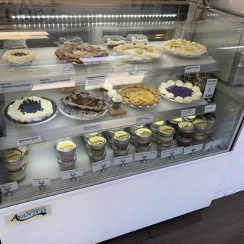 Laurie’s Pie Bar - Bakeries Near Me - Long Beach, California