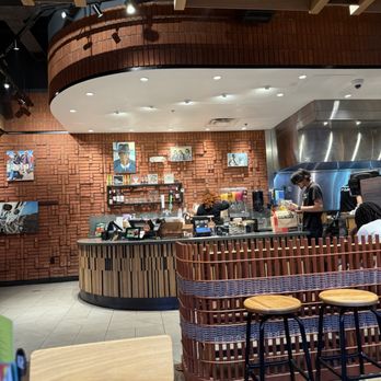 Nando's Peri-Peri - Chicken Shop Near Me - Lanham, Maryland