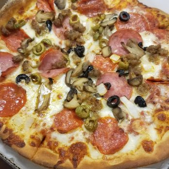 All American Pizza - Mushrooms, olives ( black and green), onions, Canadian bacon, sausage, and pepperoni. - Pizza Near Me - Bethany, Oklahoma