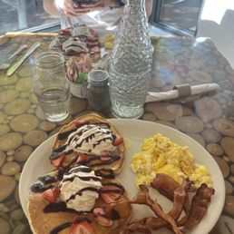 Strawberry shortcake pancakes Strawberry shortcake pancakes