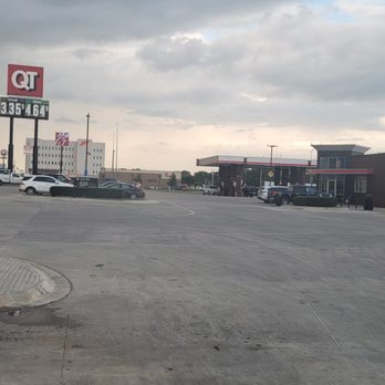Chick-fil-A - Some the walk is easy for me it's a little bit of a haul. But with my lousy circulation I need to. - Fast Food Near Me - Gainesville, Texas