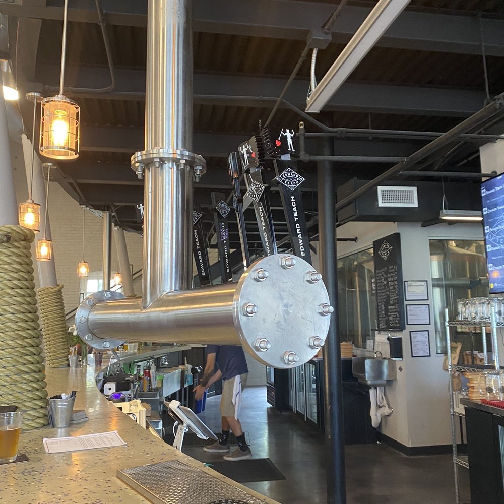 Edward Teach Brewing - Bar area - Breweries Near Me - Wilmington, North Carolina