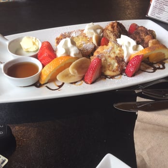 Redheads Japa Cafe - French toast to cure the morning blues - Cafes Near Me - Calgary, Alberta