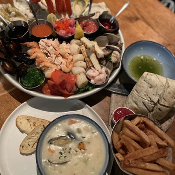 Blue Canoe Waterfront Restaurant - Canoe size chilled seafood share platter West coast seafood chowder - Seafood Near Me - Richmond, British Columbia Blue Canoe Waterfront Restaurant - Canoe size chilled seafood share platter West coast seafood chowder - Seafood Near Me - Richmond, British Columbia