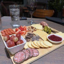 Pop's Wine Bar - Charcuterie board
