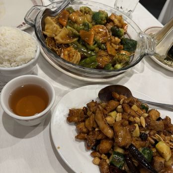 Chef Chu's - Classic Kung Pao Chicken / 宮保雞柳 and Hong Kong Style Crispy Angel Hair Noodles / 香港煎麵 - Chinese Near Me - Los Altos, California