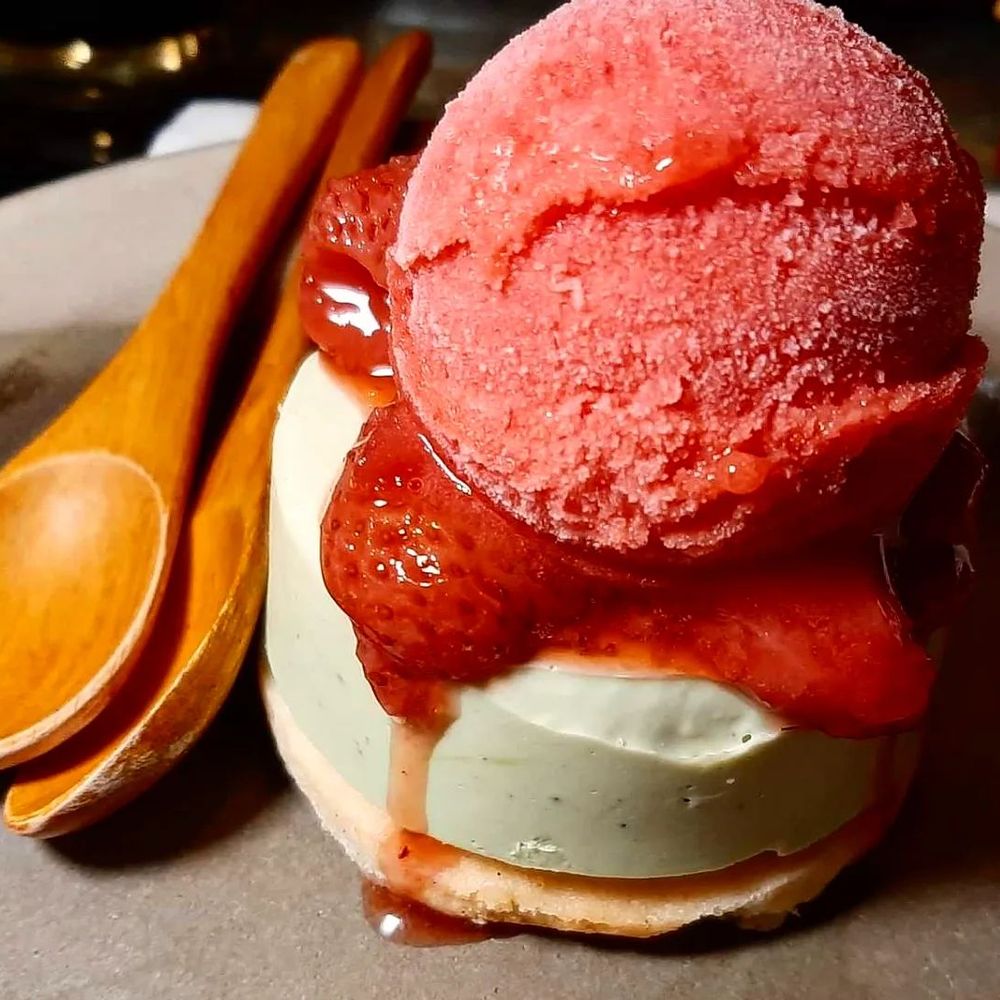 Ginko Restaurant - Green tea ice cream over crisp, with organic strawberry sorbet and fresh strawberries on top. - Japanese Near Me - Cleveland, Ohio Ginko Restaurant - Green tea ice cream over crisp, with organic strawberry sorbet and fresh strawberries on top. - Japanese Near Me - Cleveland, Ohio