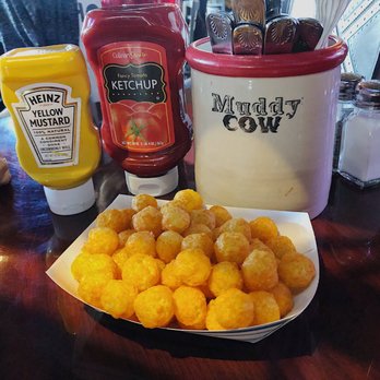 Muddy Cow - Free cheese puffs - Bars Near Me - Oak Park Heights, Minnesota