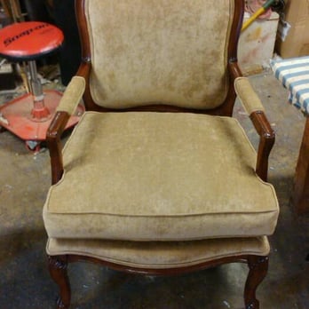 Nelms Custom Upholstery - Furniture Reupholstery Near Me - Nashville, Tennessee Nelms Custom Upholstery - Furniture Reupholstery Near Me - Nashville, Tennessee