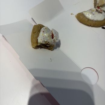 Crumbl - Normal - Bakeries Near Me - Normal, Illinois