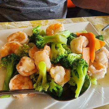 Sze Chuan Restaurant - Shrimp & Broccoli - Szechuan Near Me - West Allis, Wisconsin