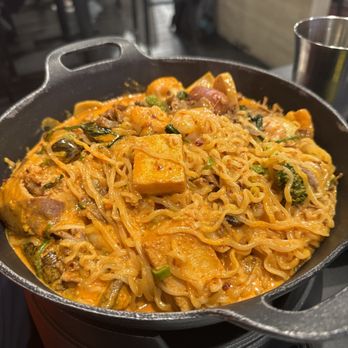 Sorimmara Annandale - Rose hot pot - Korean Near Me - Annandale, Virginia Sorimmara Annandale - Rose hot pot - Korean Near Me - Annandale, Virginia