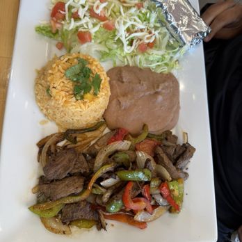 El Rey Tacos y Mariscos - Steak fajitas - Tacos Near Me - Stokesdale, North Carolina