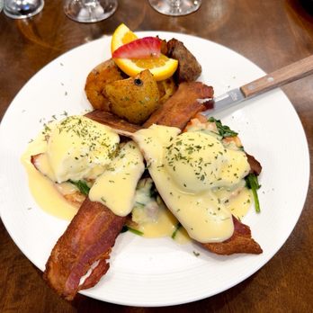Sweet Bacon Cafe - Flying Pig Benedict - Breakfast & Brunch Near Me - Portland, Oregon
