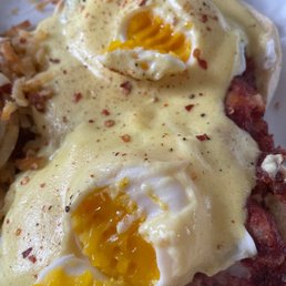 Supposed to be Irish Benny but more like an Irish with hard boiled yolks